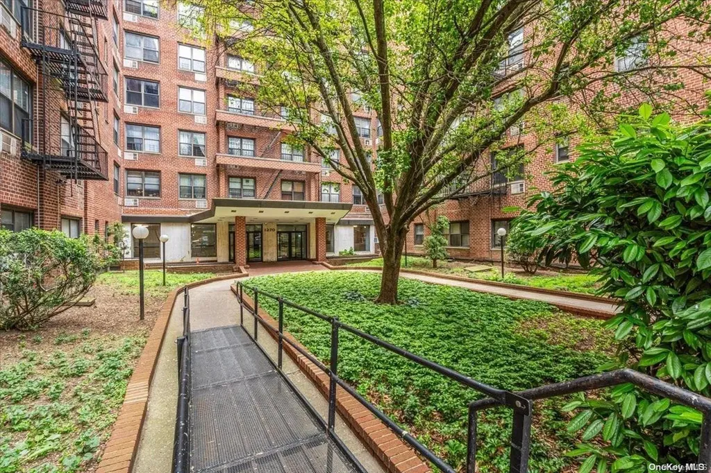 1270 E 51st Brooklyn NY 11234