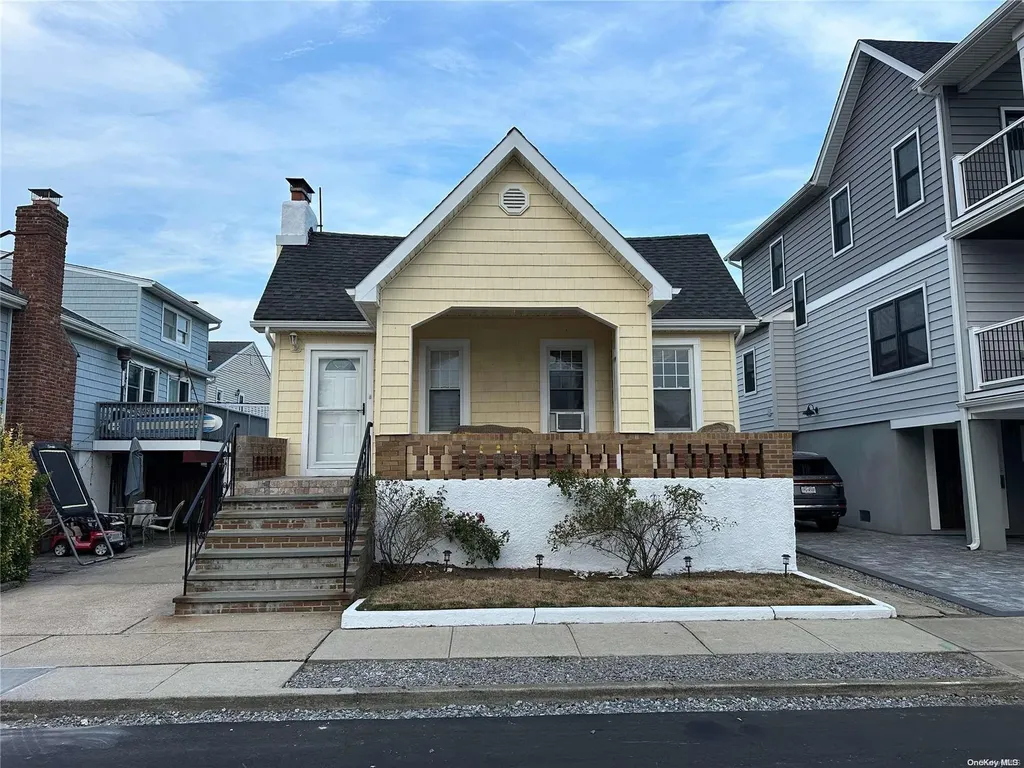 110 Taft Avenue Long Beach NY 11561
