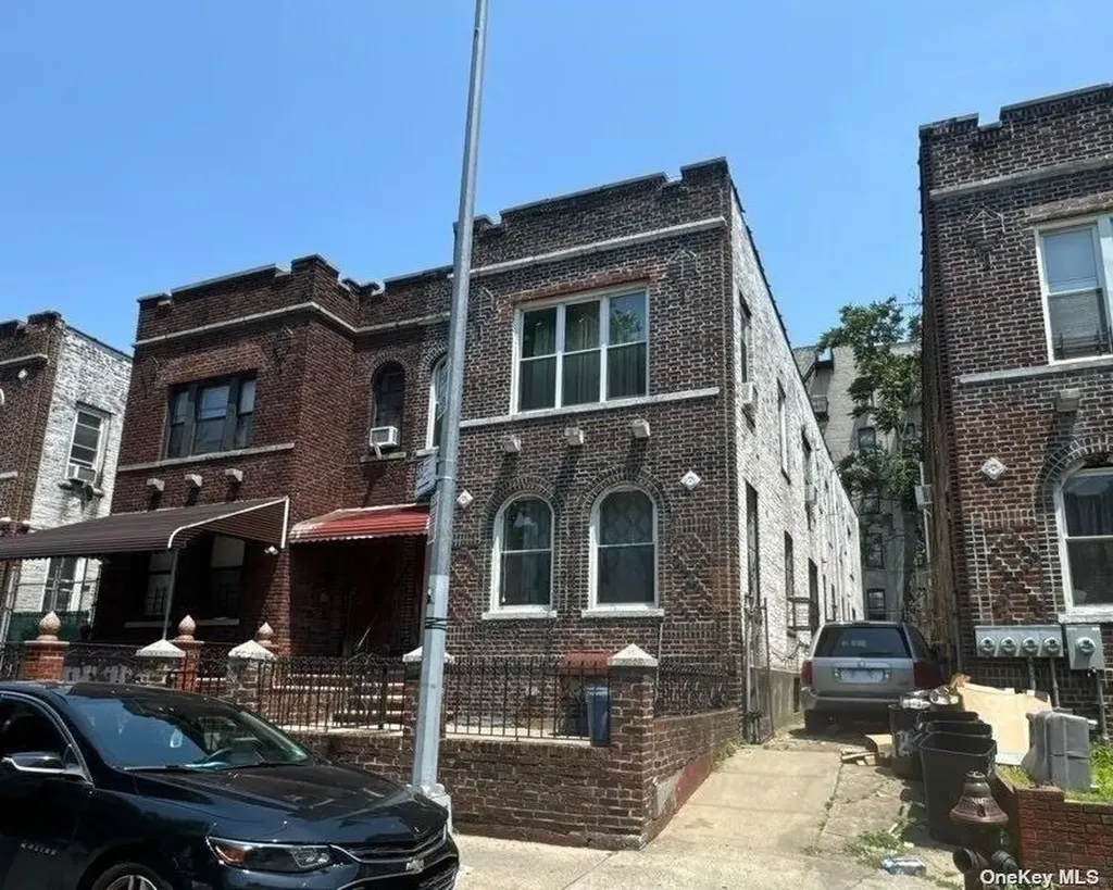 211 E 96th Street Brooklyn NY 11212