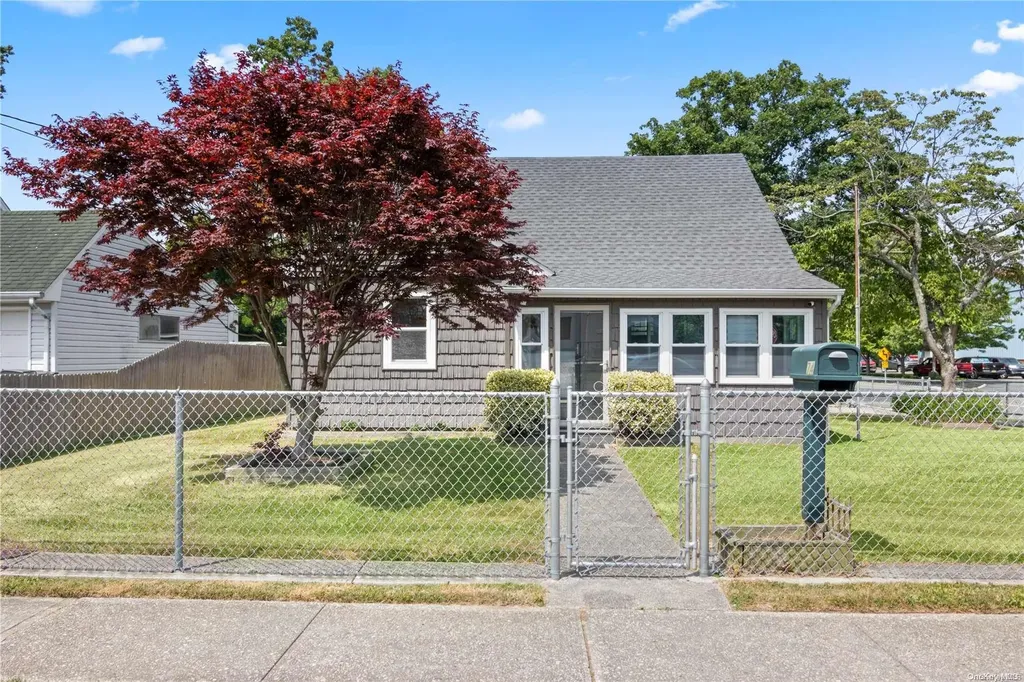 74 Belford Avenue Bay Shore NY 11706
