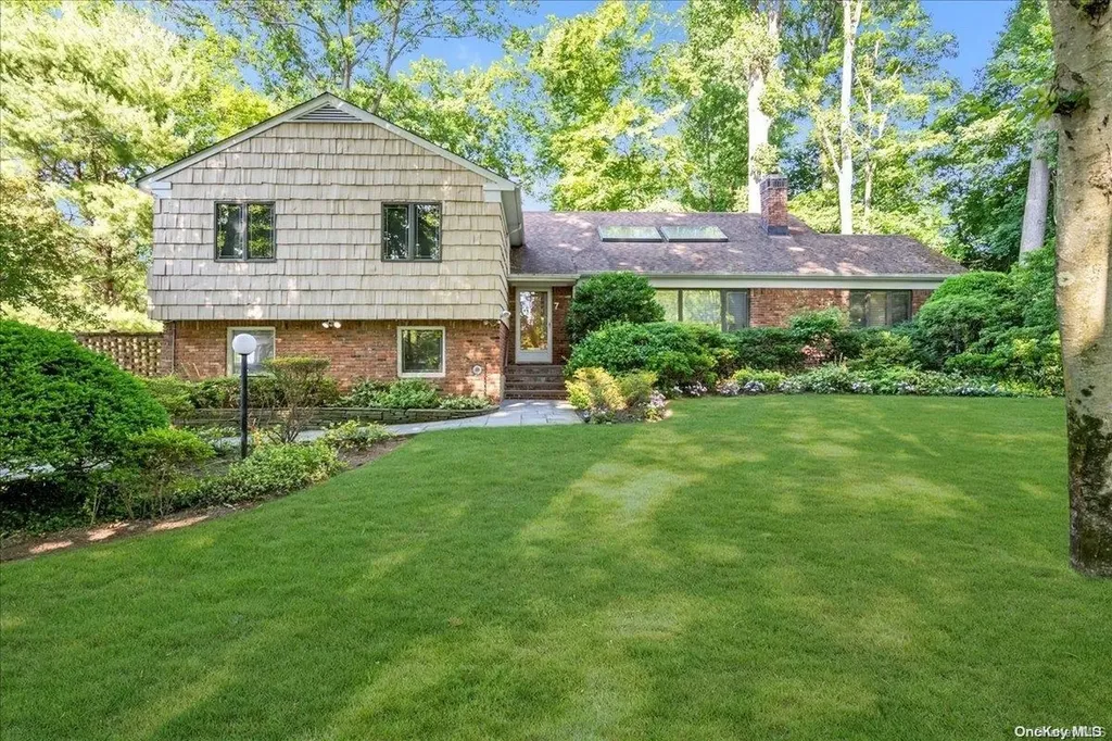 7 Beech Drive Great Neck NY 11024