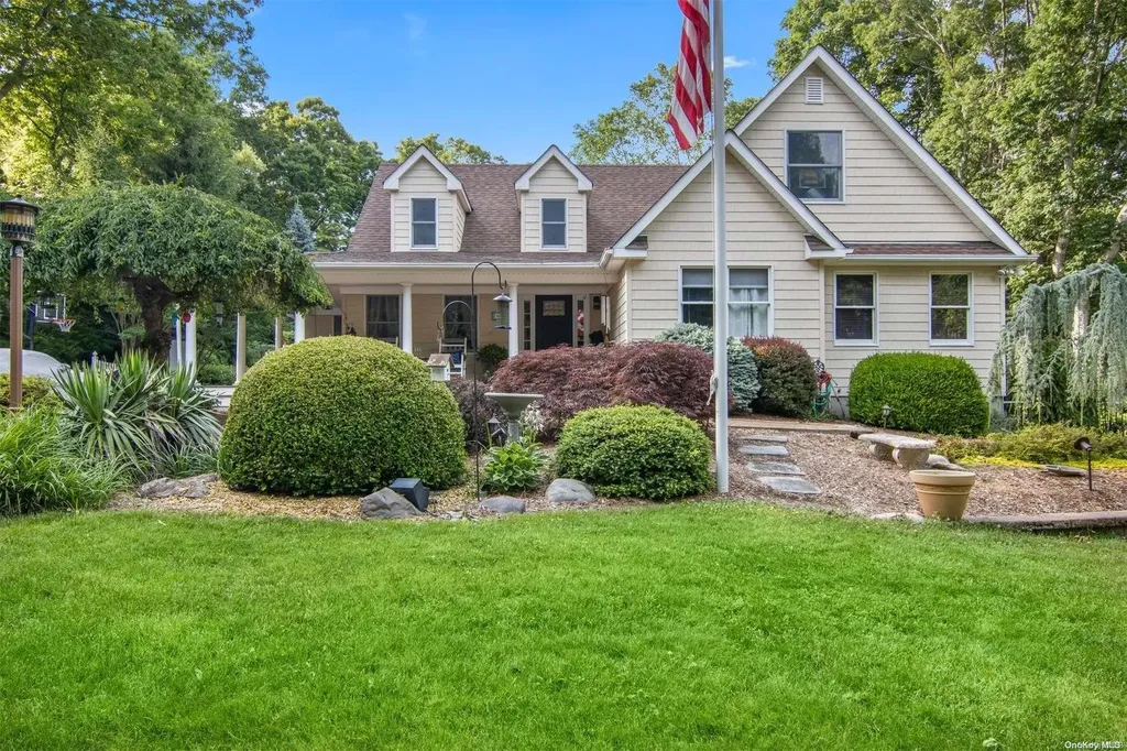 96 N Woods Drive Wading River NY 11792