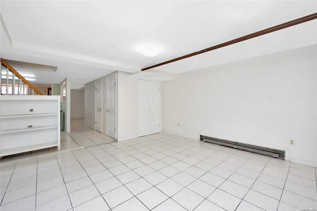 9314 Avenue N Brooklyn NY 11236