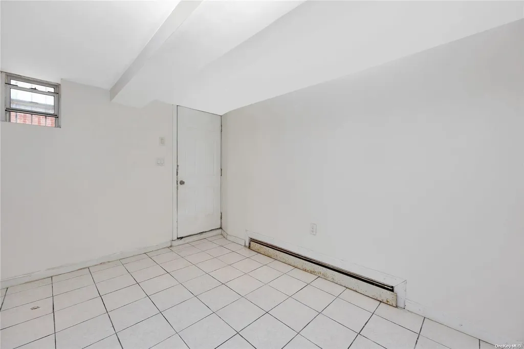 9314 Avenue N Brooklyn NY 11236