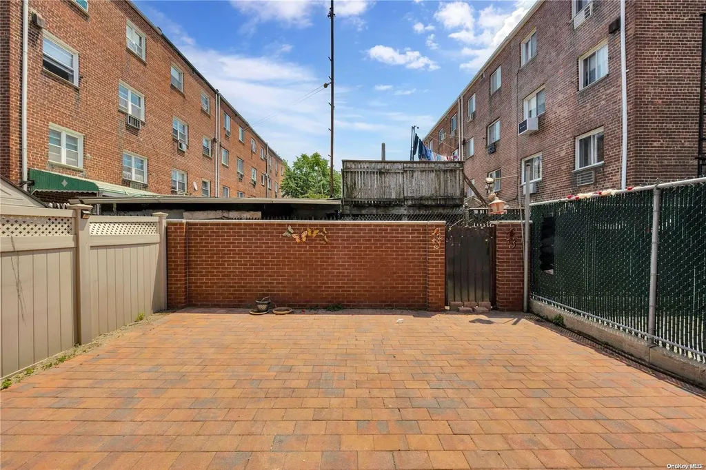 9314 Avenue N Brooklyn NY 11236