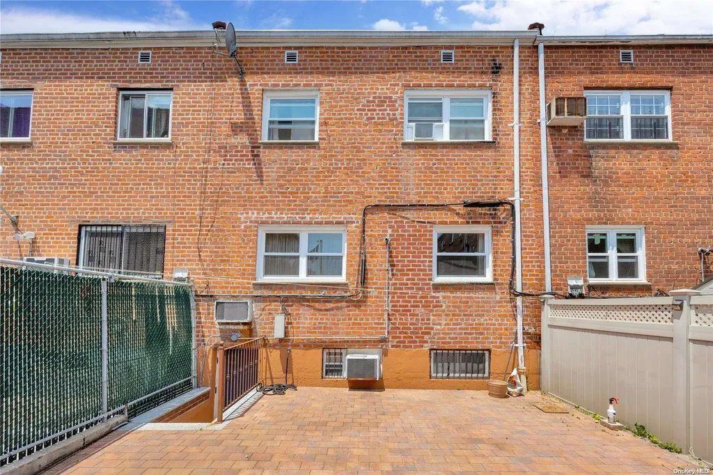 9314 Avenue N Brooklyn NY 11236