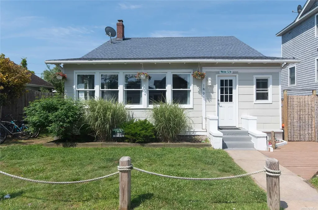 180 Cottage Walk Ocean Beach NY 11770