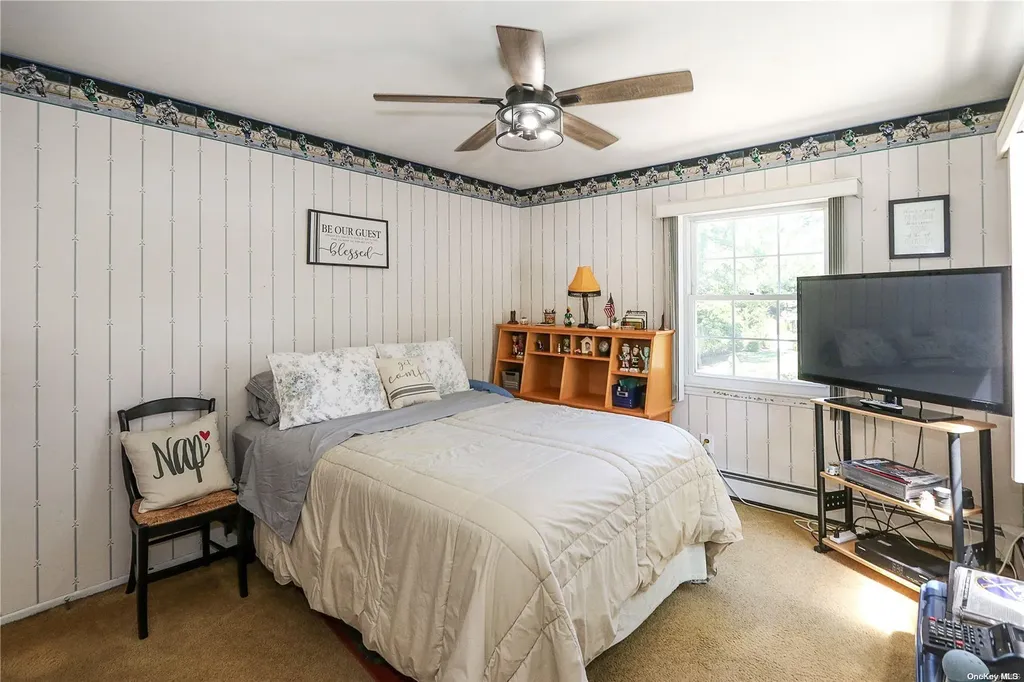 4 Kim Place Kings Park NY 11754