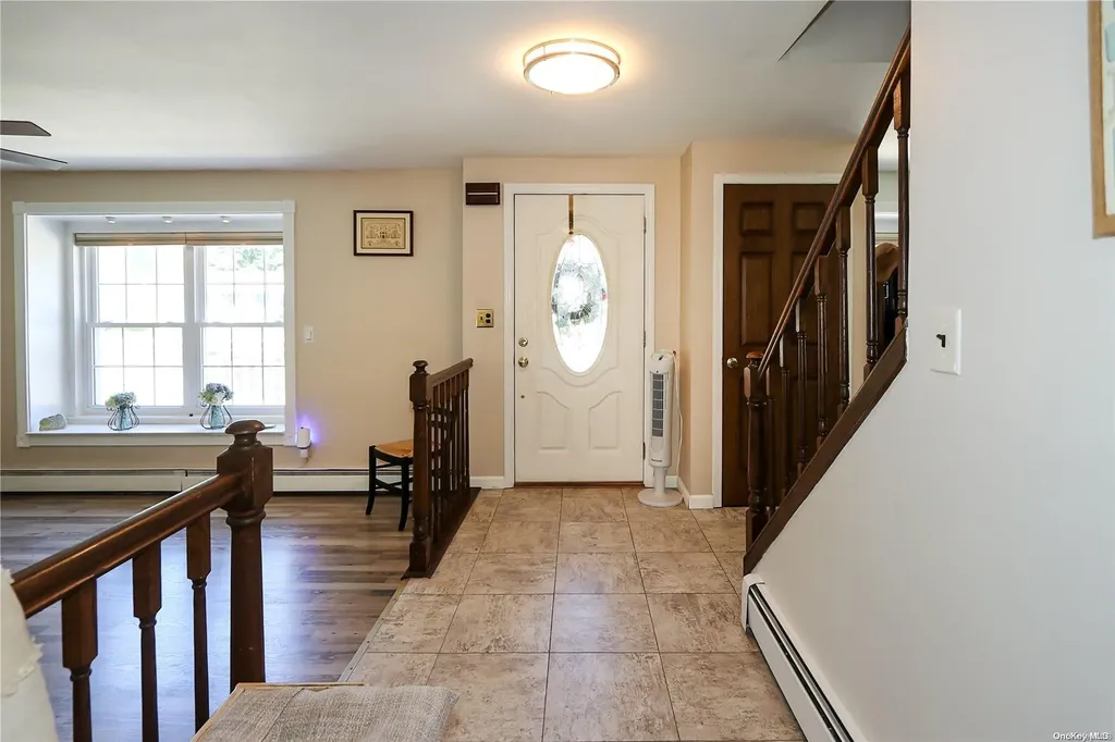 4 Kim Place Kings Park NY 11754