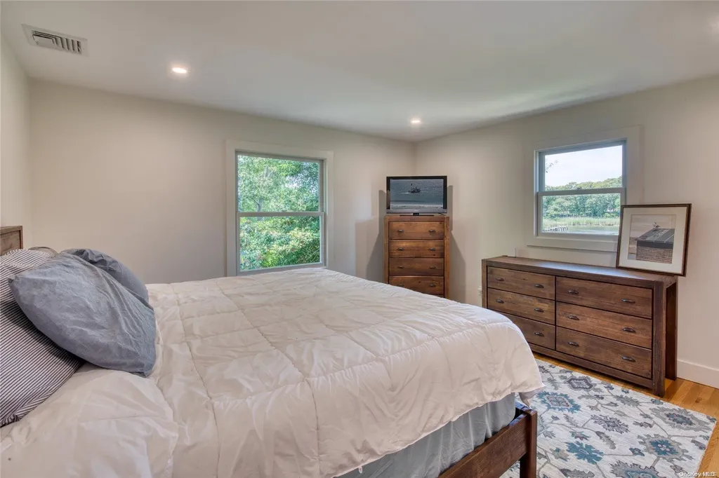 3 Bishop Avenue Westhampton NY 11977