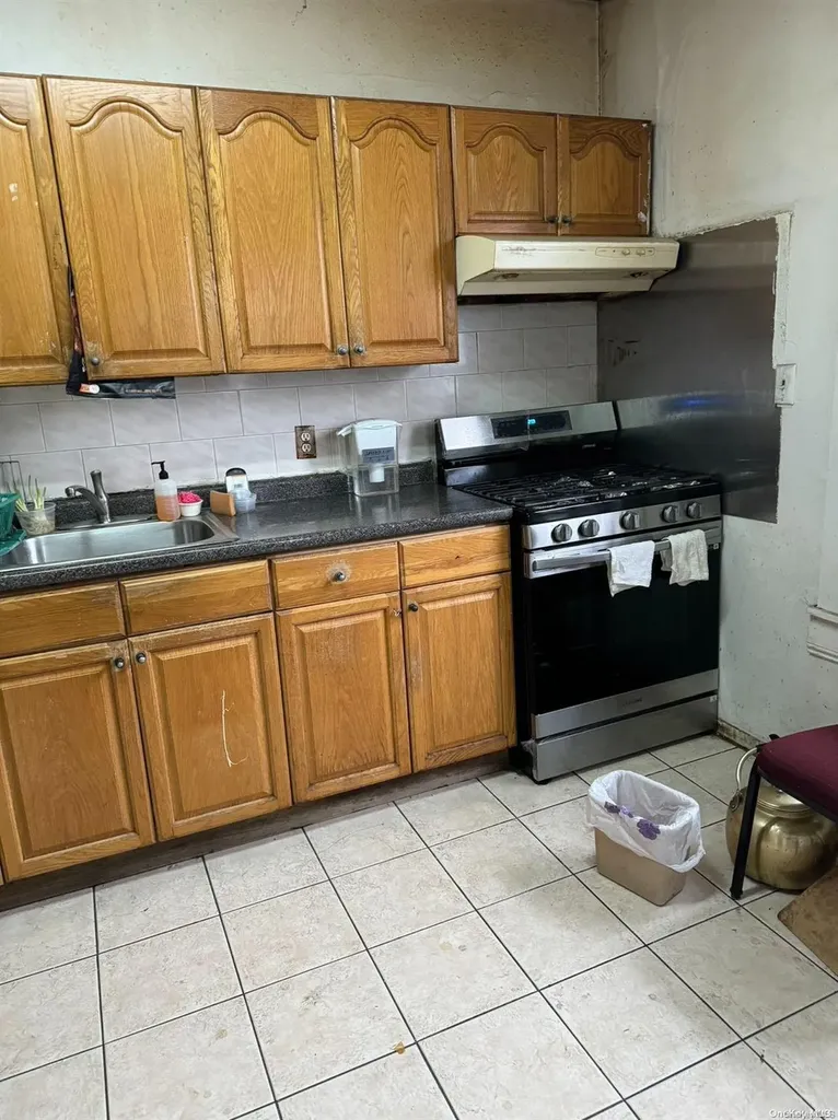 657 Westminster Road Brooklyn NY 11230