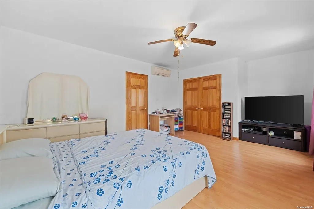 3716 Bayview Avenue Brooklyn NY 11224