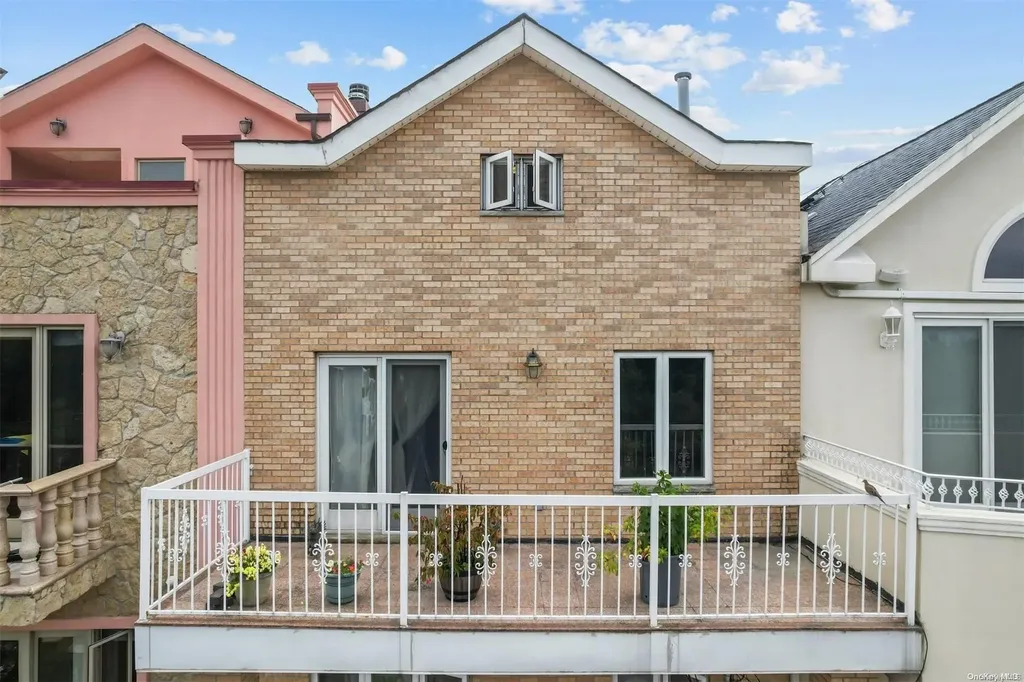 3716 Bayview Avenue Brooklyn NY 11224