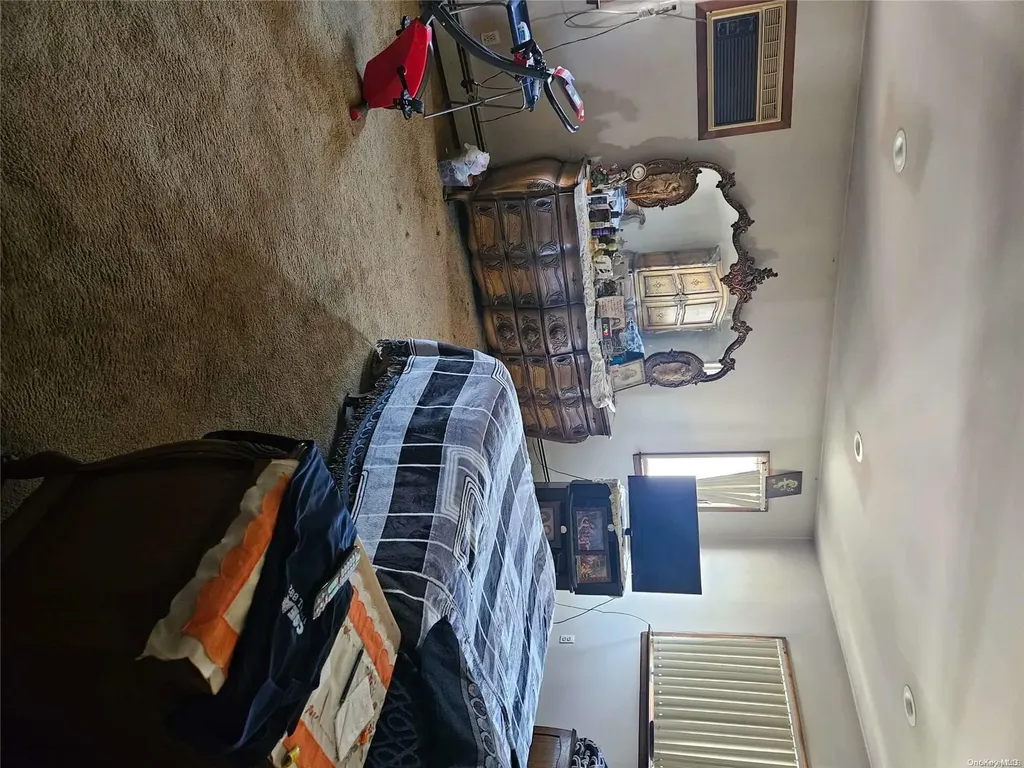 254 John Street Lawrence NY 11559