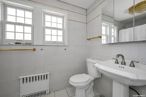 207-15 39th Avenue Bayside NY 11361