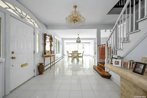 207-15 39th Avenue Bayside NY 11361