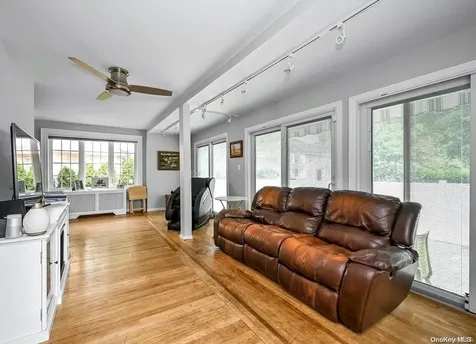 207-15 39th Avenue Bayside NY 11361