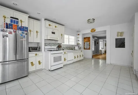 207-15 39th Avenue Bayside NY 11361