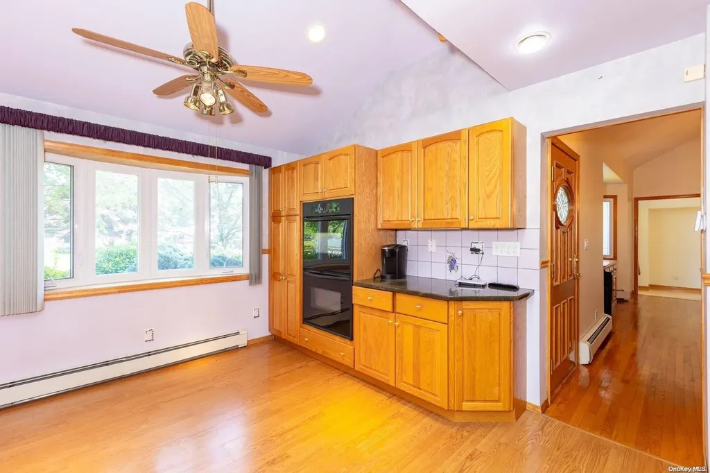 979 Aberdeen Road Bay Shore NY 11706
