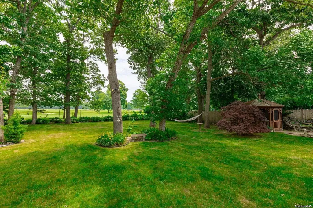 979 Aberdeen Road Bay Shore NY 11706