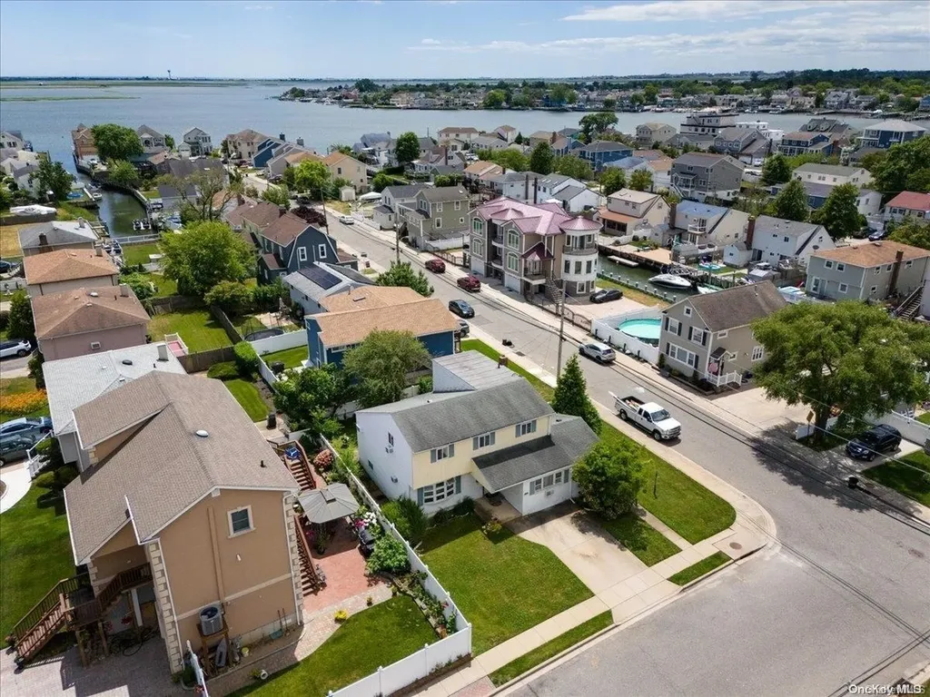 61 Bryant Street Freeport NY 11520