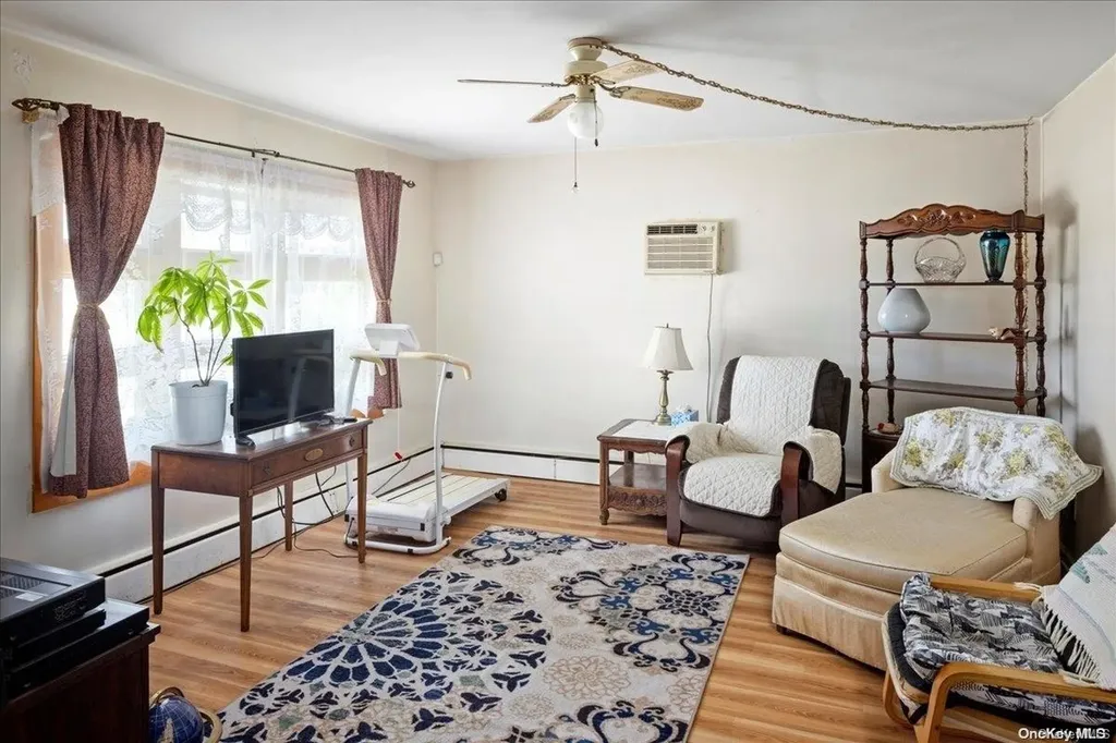 61 Bryant Street Freeport NY 11520