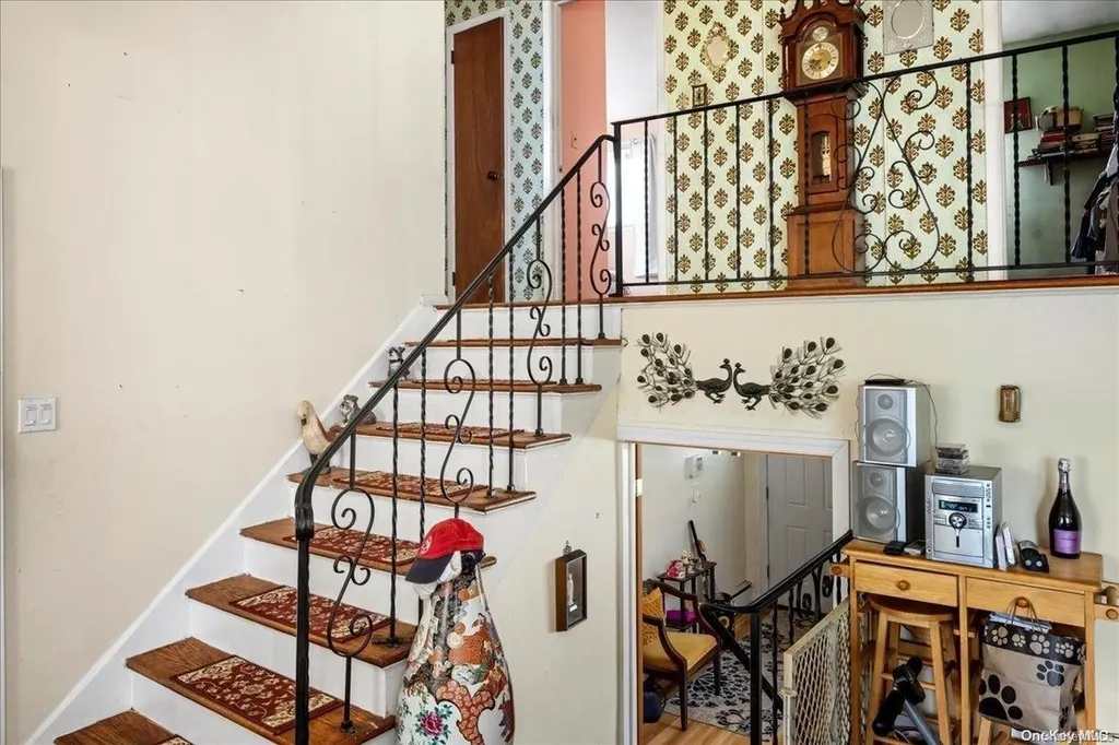61 Bryant Street Freeport NY 11520