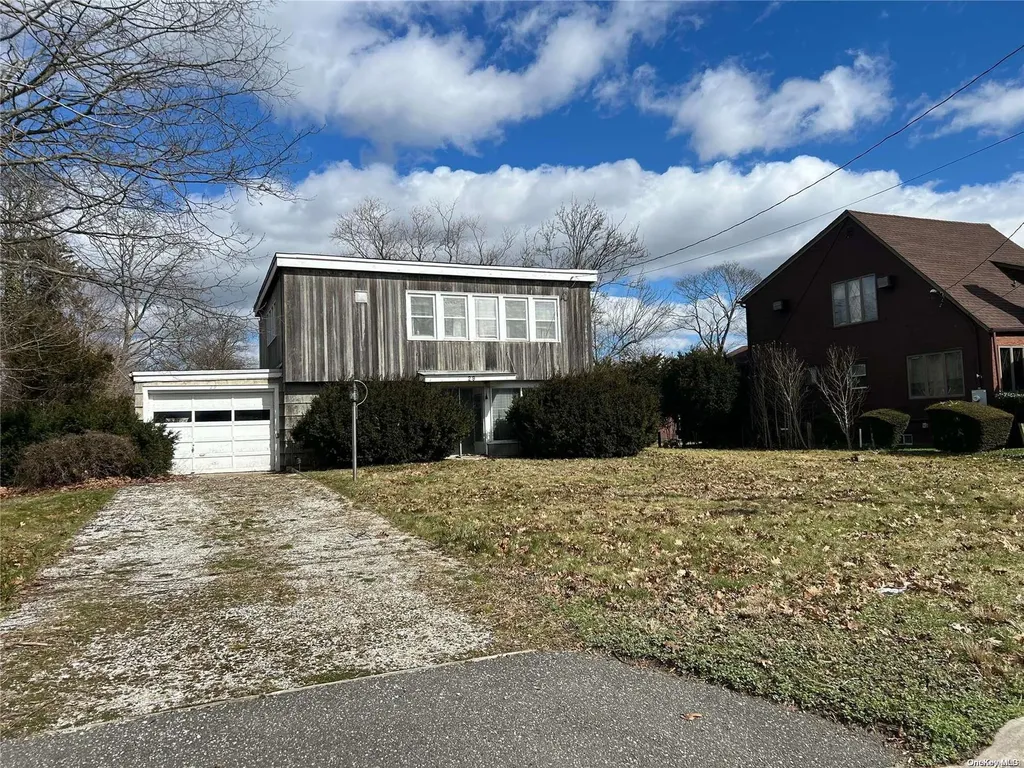 29 Hamilton Street Babylon NY 11701