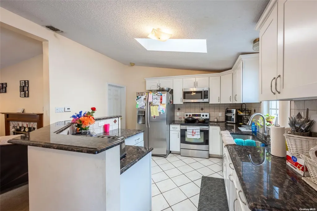 49 Concord Road Shirley NY 11967