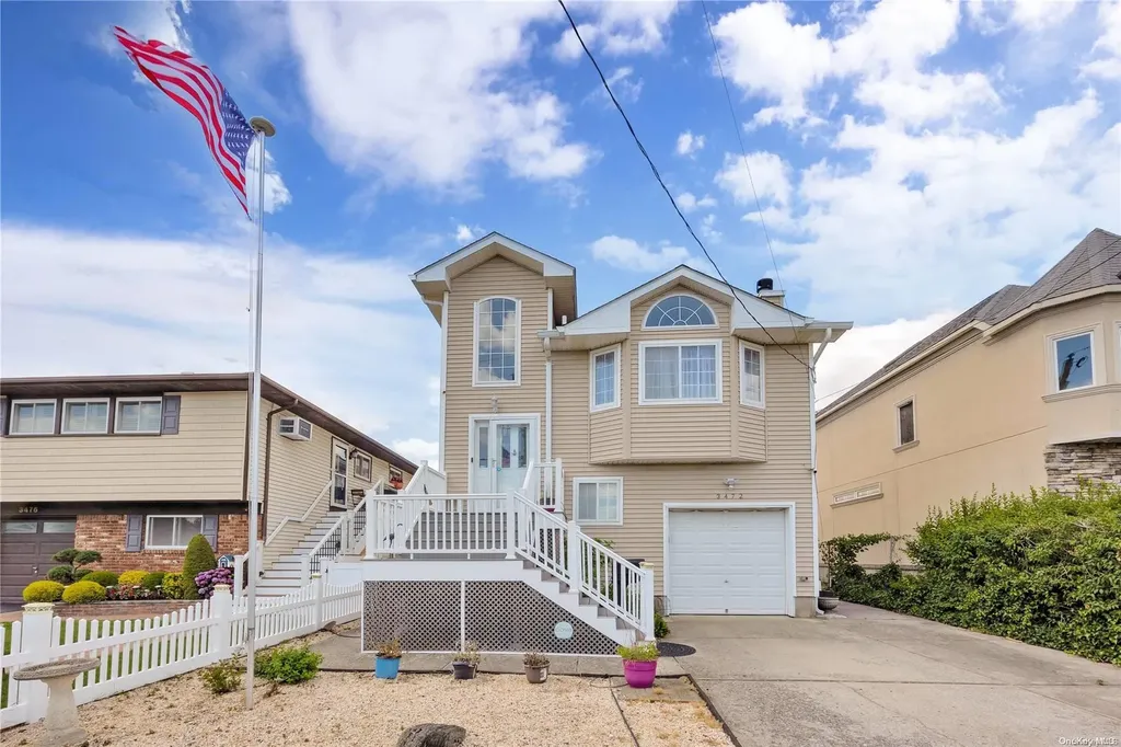 3472 Riverside Drive Oceanside NY 11572