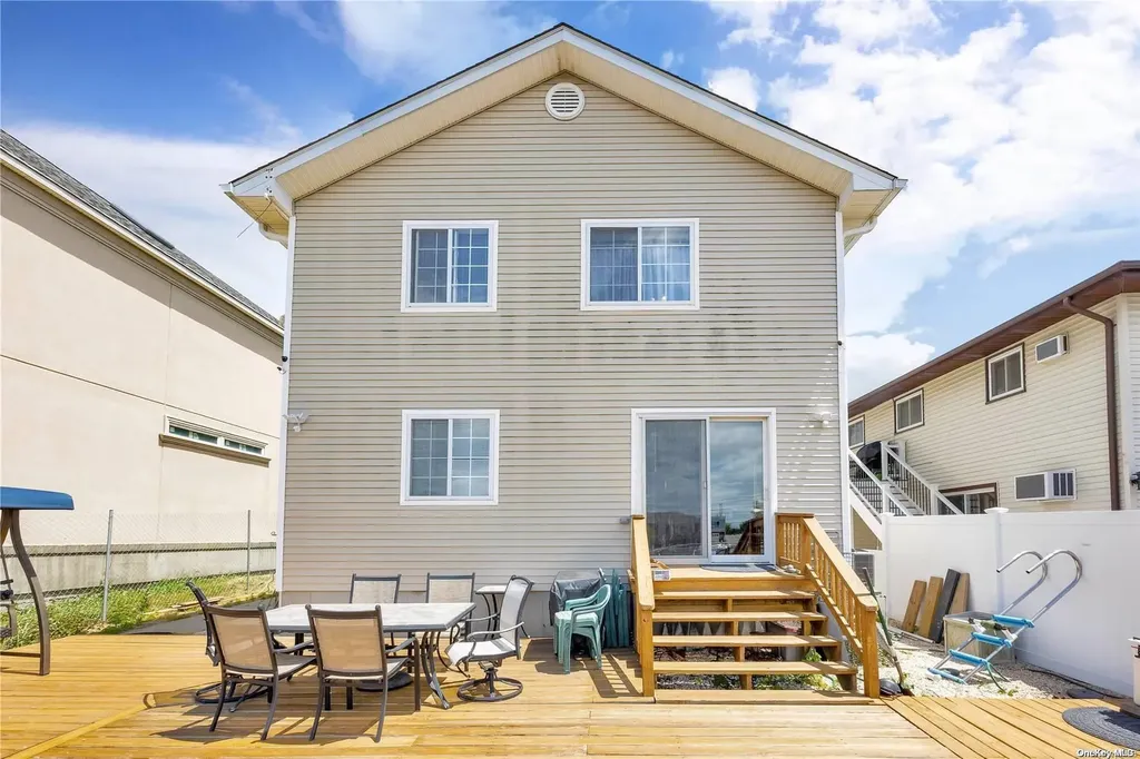 3472 Riverside Drive Oceanside NY 11572