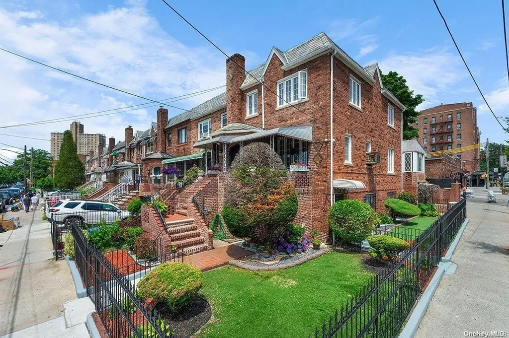 779 Maple Street Brooklyn NY 11203