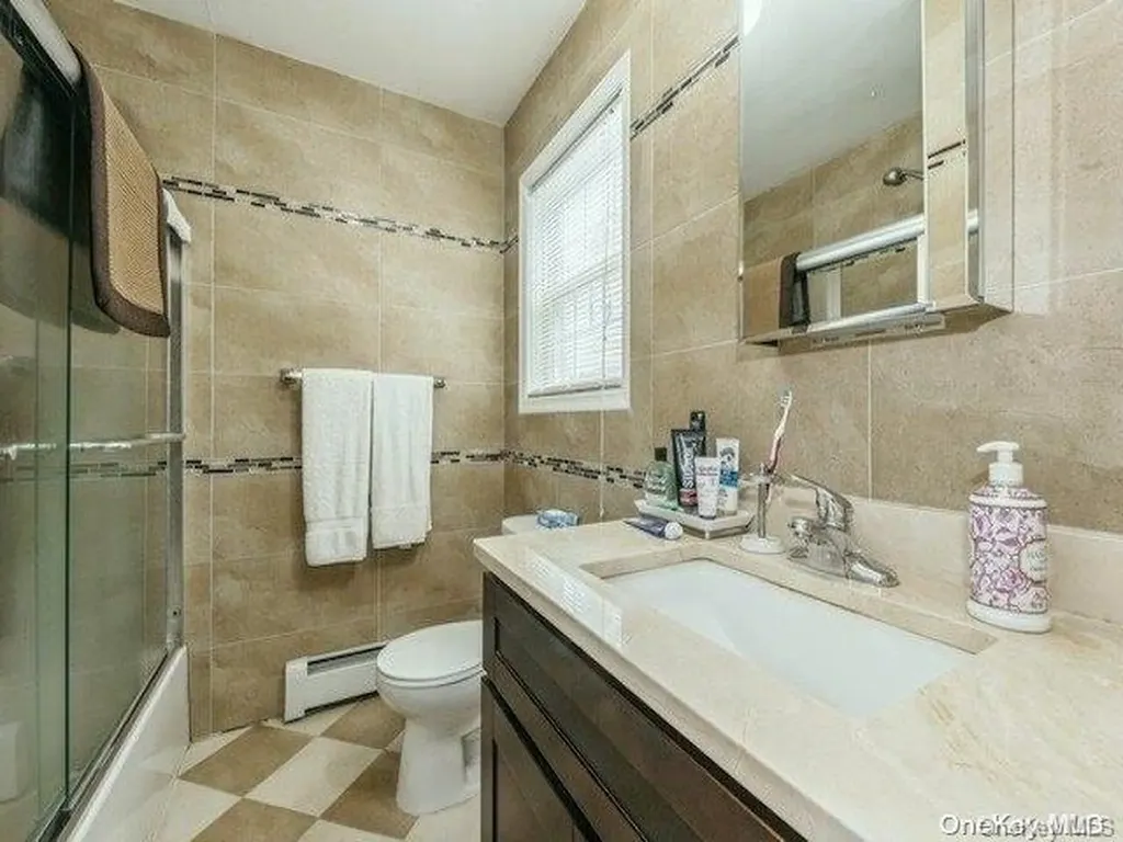305 Roosevelt Boulevard Long Beach NY 11561