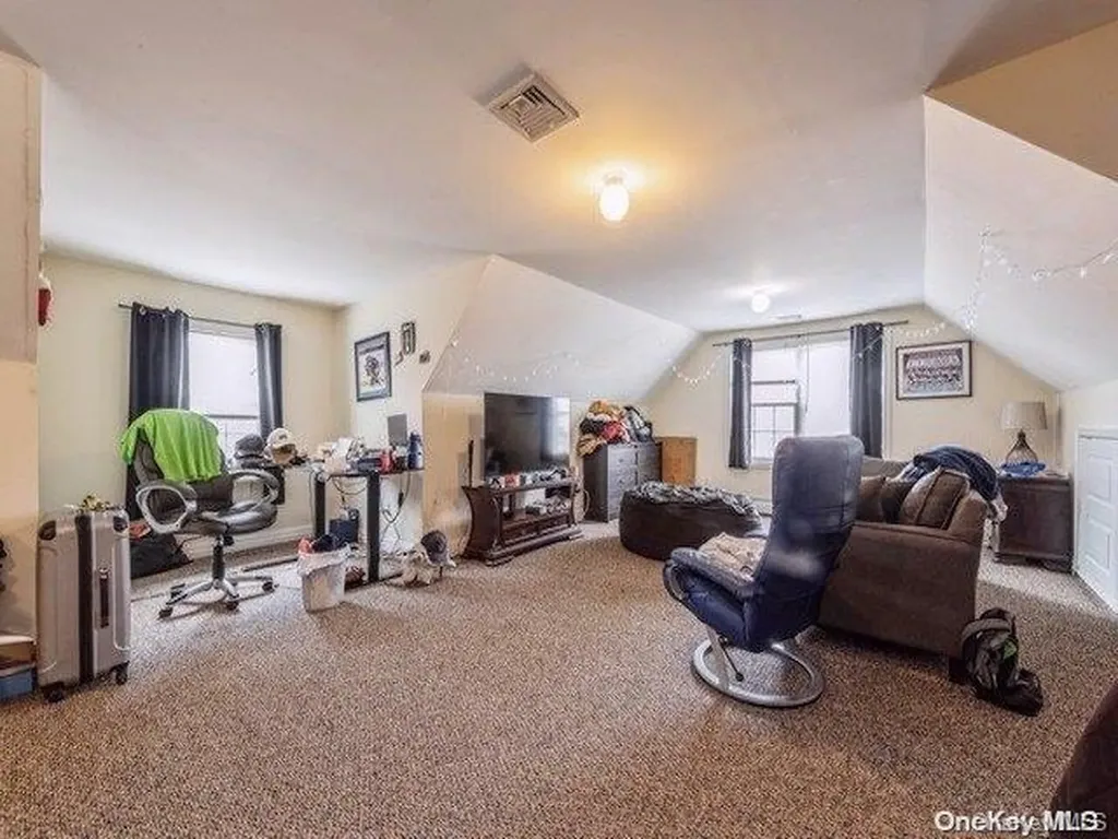 305 Roosevelt Boulevard Long Beach NY 11561