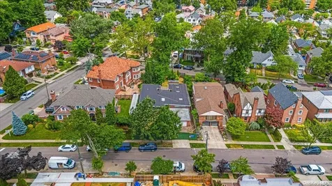 162-15 14th Avenue Beechhurst NY 11357