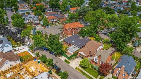 162-15 14th Avenue Beechhurst NY 11357