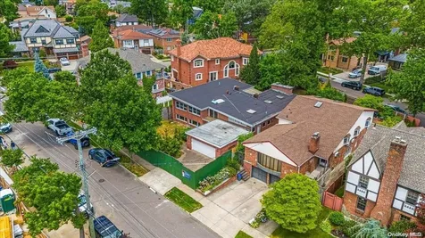 162-15 14th Avenue Beechhurst NY 11357