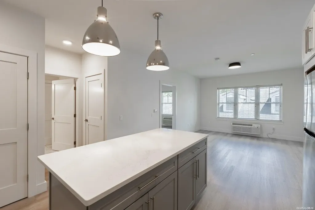 11 Maple Avenue Bay Shore NY 11706