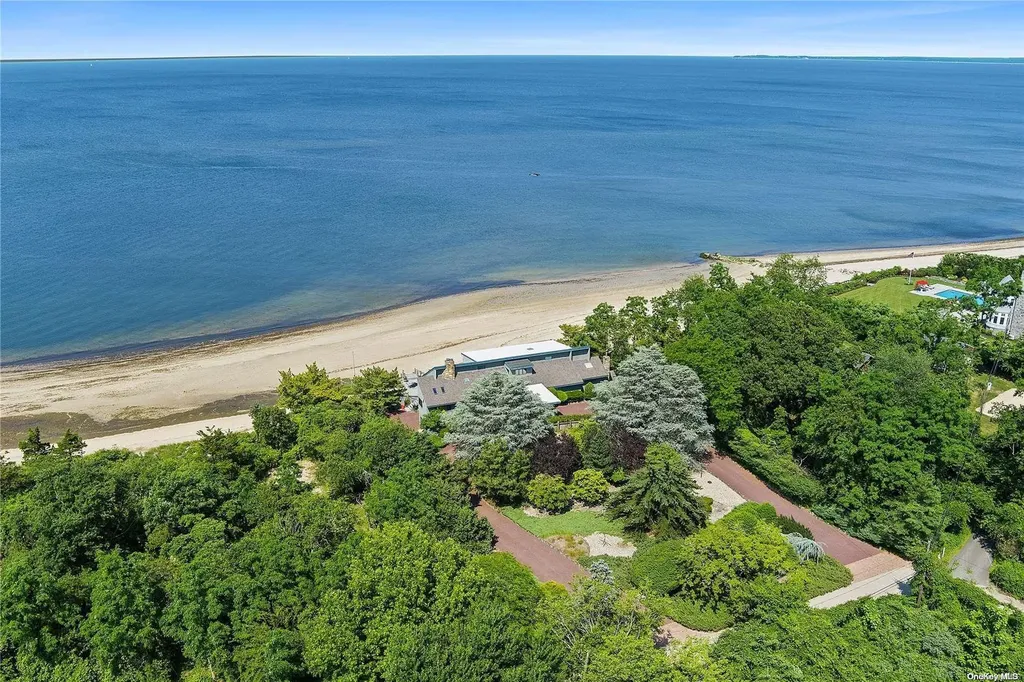 1 Sea Shell Lane Northport NY 11768