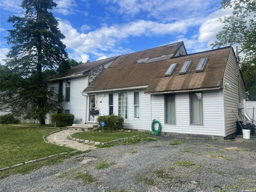 Central Islip NY 11722
