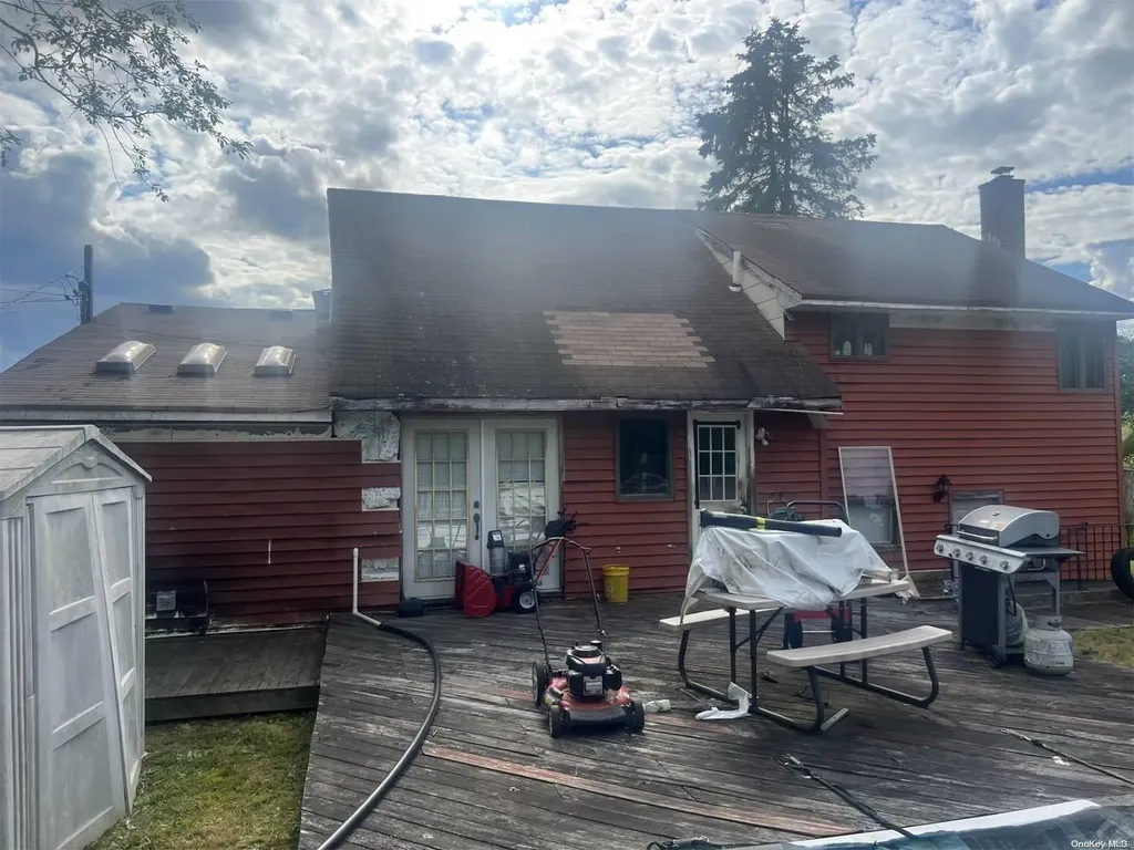 Central Islip NY 11722