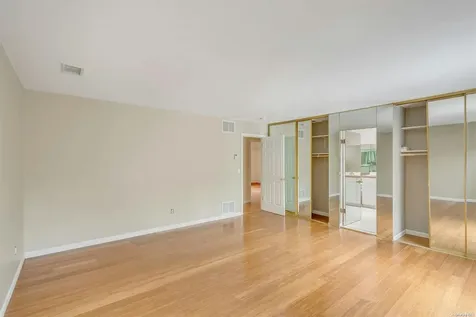 24 Contessa Port Jefferson NY 11777