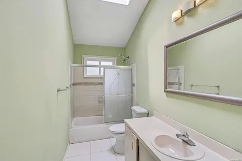 24 Contessa Port Jefferson NY 11777