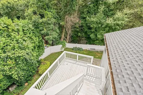 24 Contessa Port Jefferson NY 11777