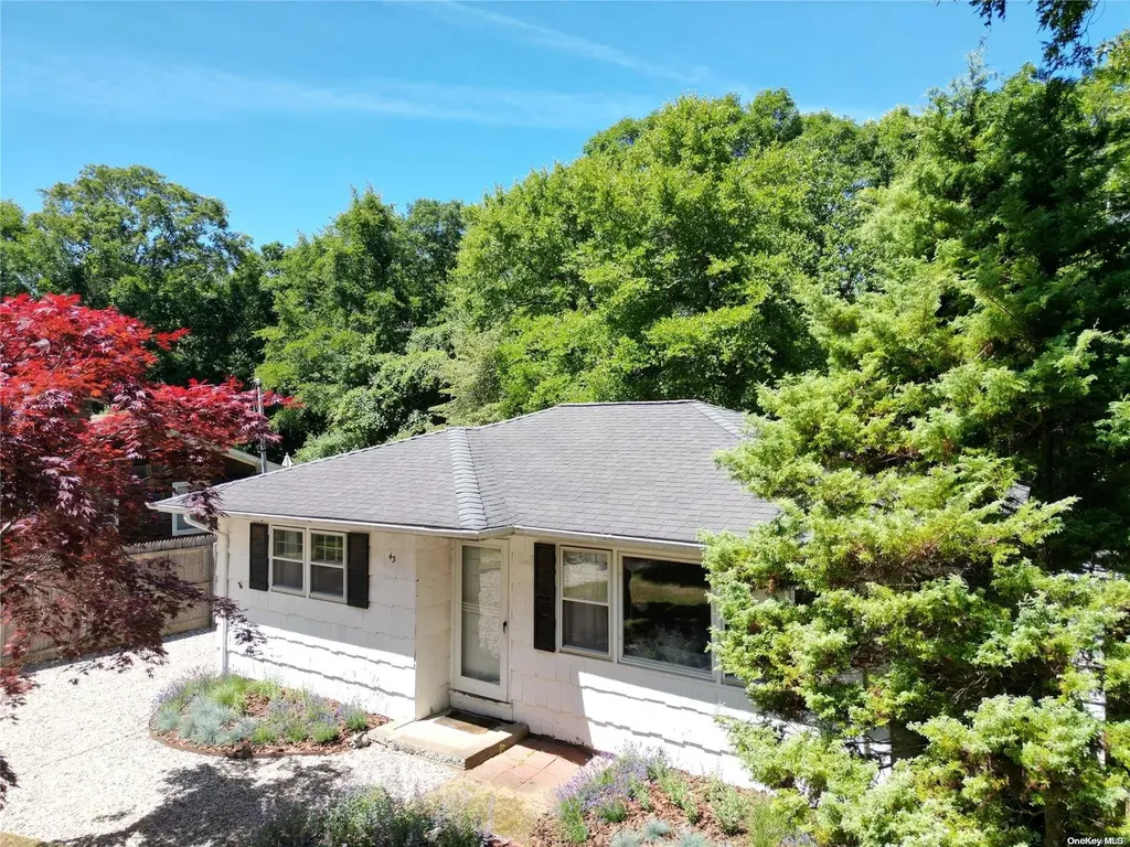 43 Chapel Lane East Hampton NY 11937