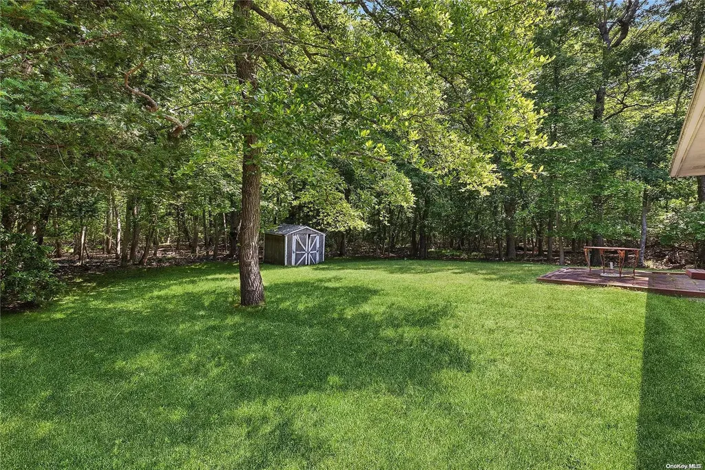 43 Chapel Lane East Hampton NY 11937
