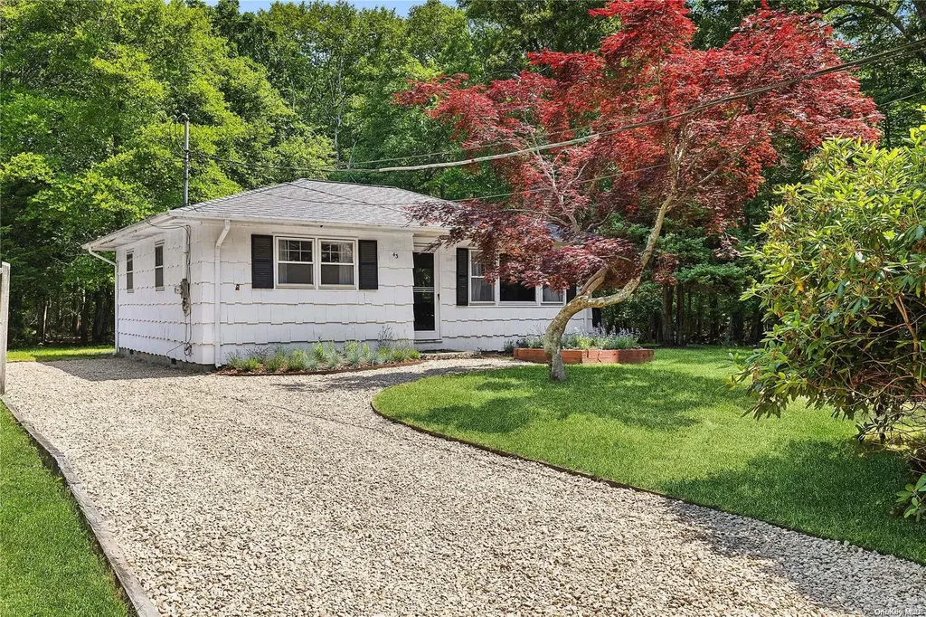 43 Chapel Lane East Hampton NY 11937