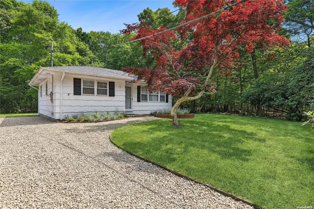43 Chapel Lane East Hampton NY 11937