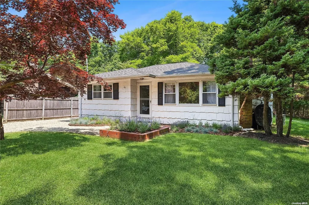 43 Chapel Lane East Hampton NY 11937