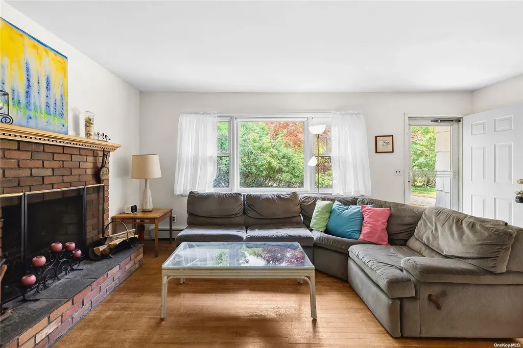 43 Chapel Lane East Hampton NY 11937